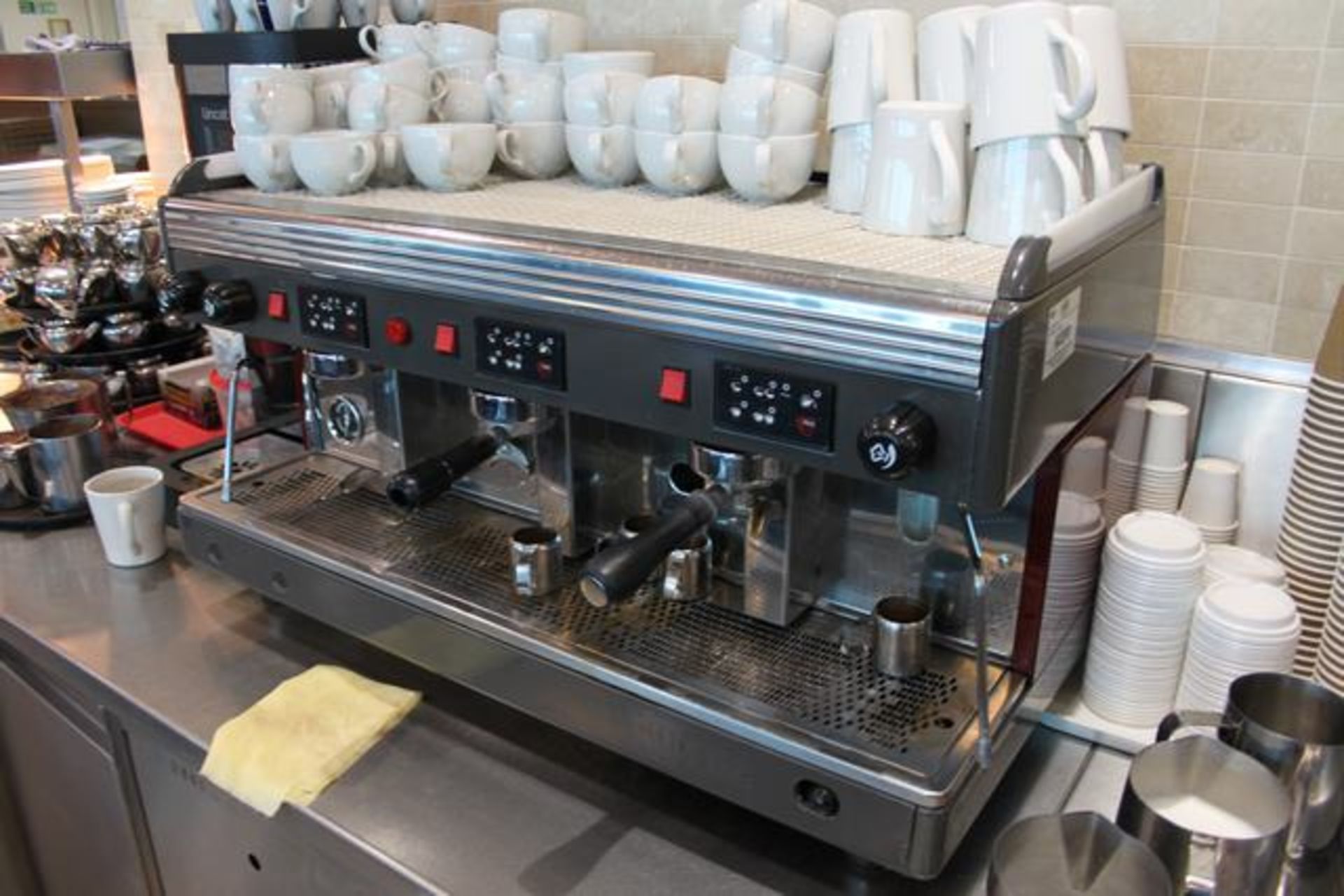 Wega Nova automatic 3 group coffee machine 2 steam arm 1 hot valve 14 ltr boiler - Image 2 of 2