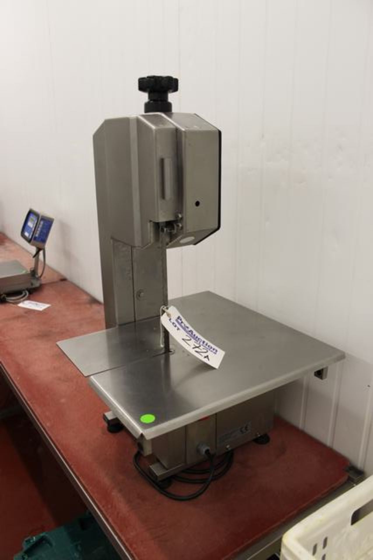 Mainca table top meat band saw with 230mm throat, 1750mm blade, manual tensioner, fan assisted