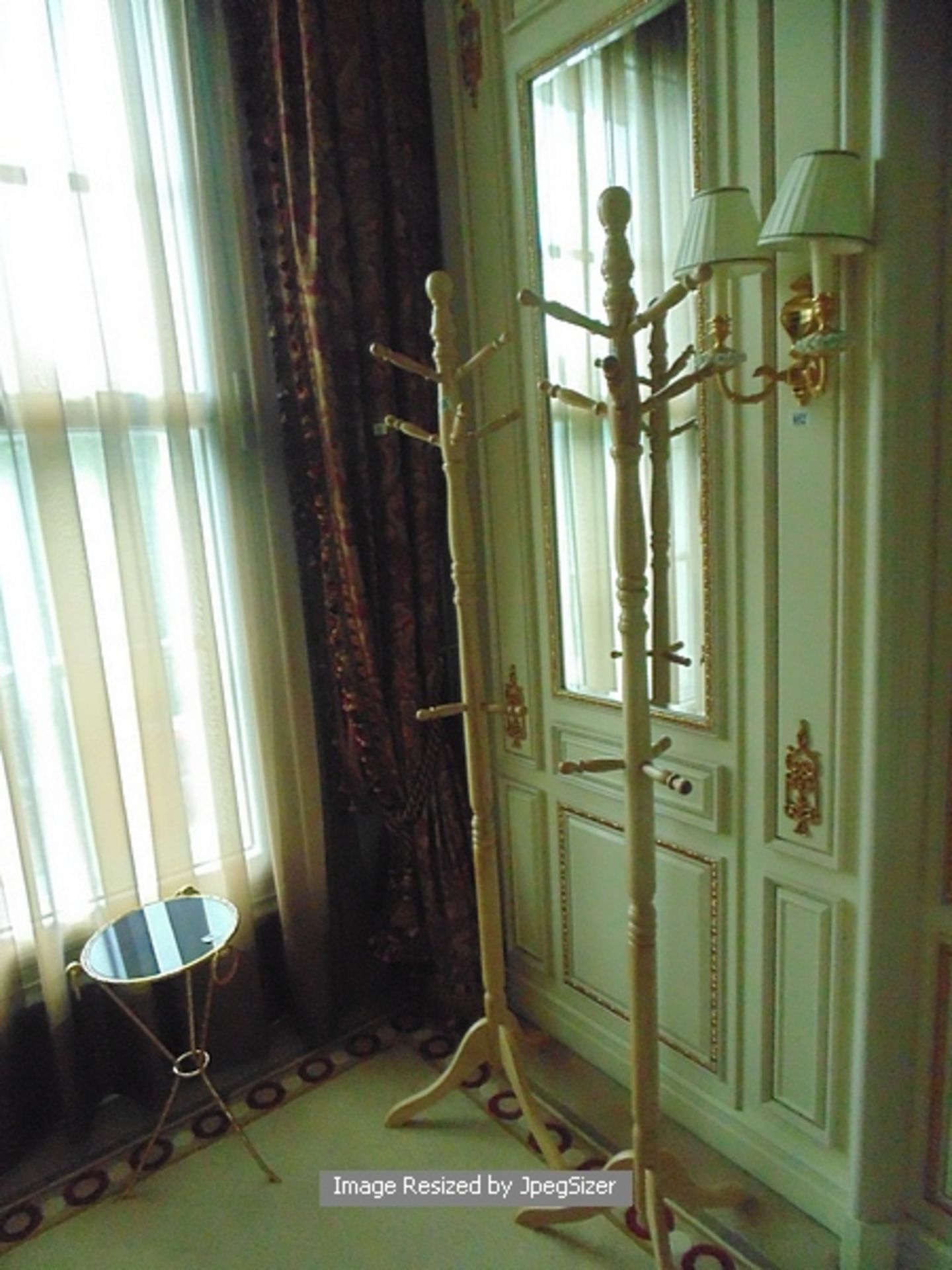 A tri-form base wooden robe stand / coat stand 1800mm tall