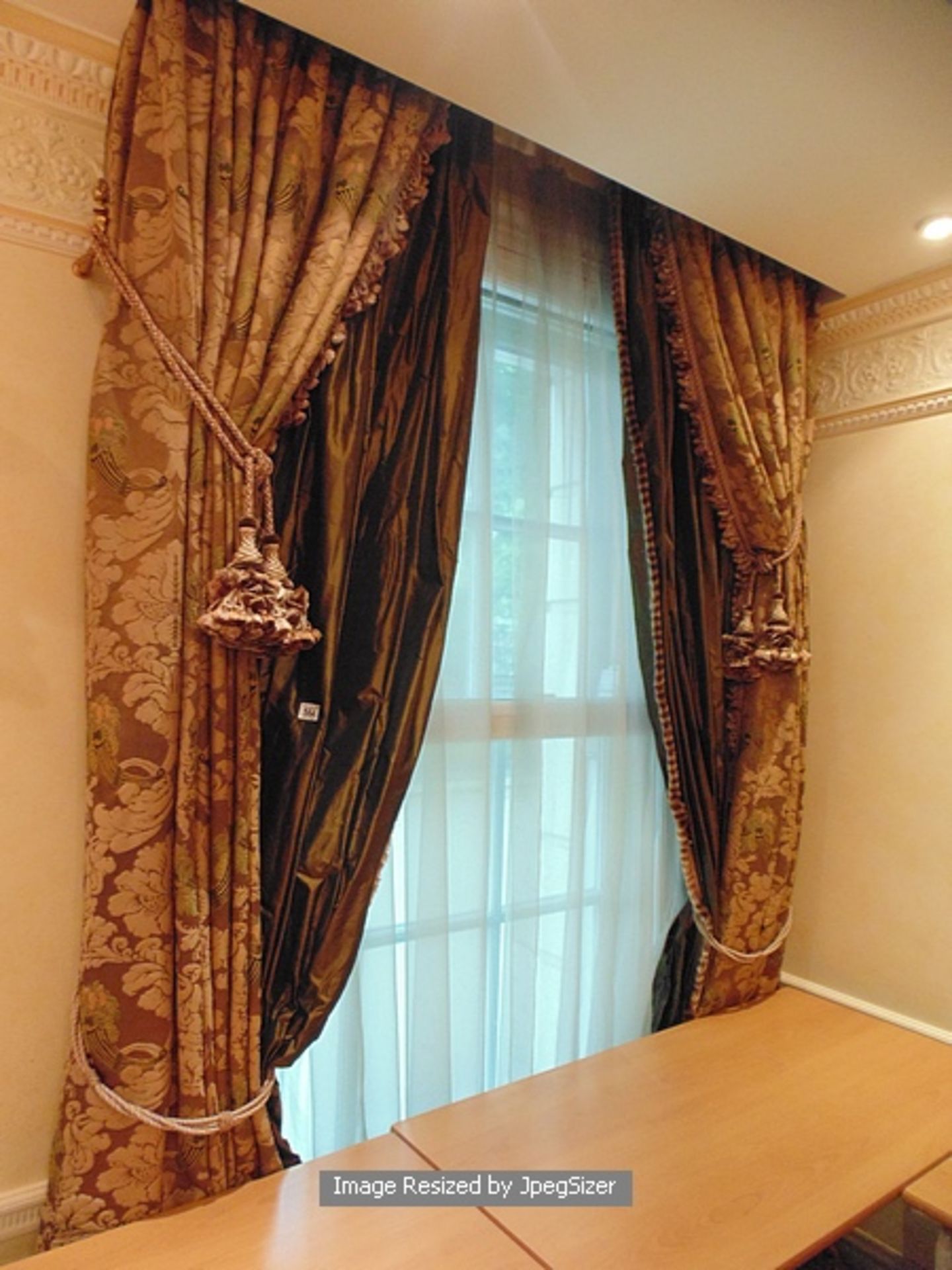 A pair of gold curtains supplied by Jacquard, gold fabric from Marvi complete with decorated - Image 2 of 8