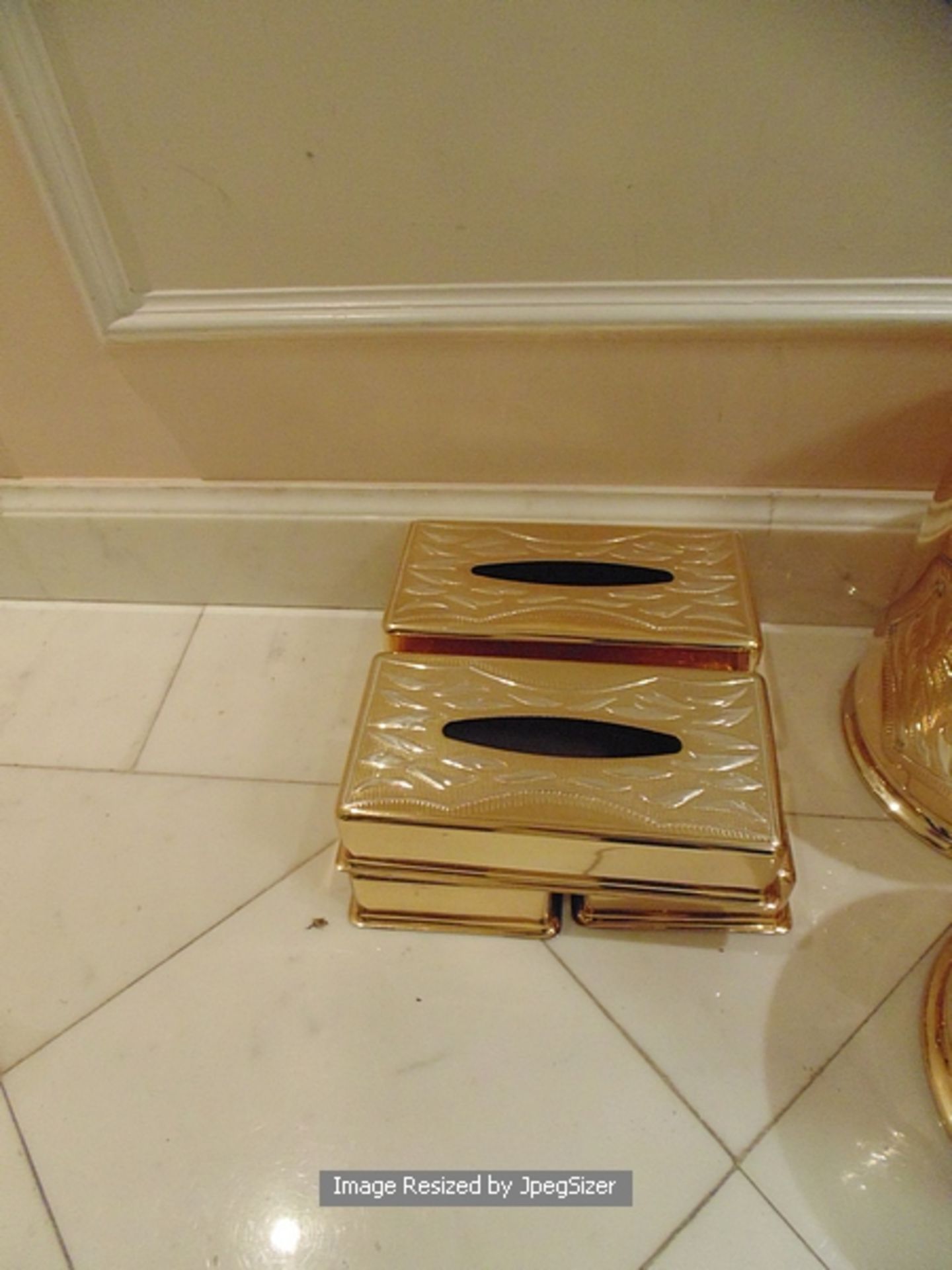 4 x 24ct. gold plated tissue box covers