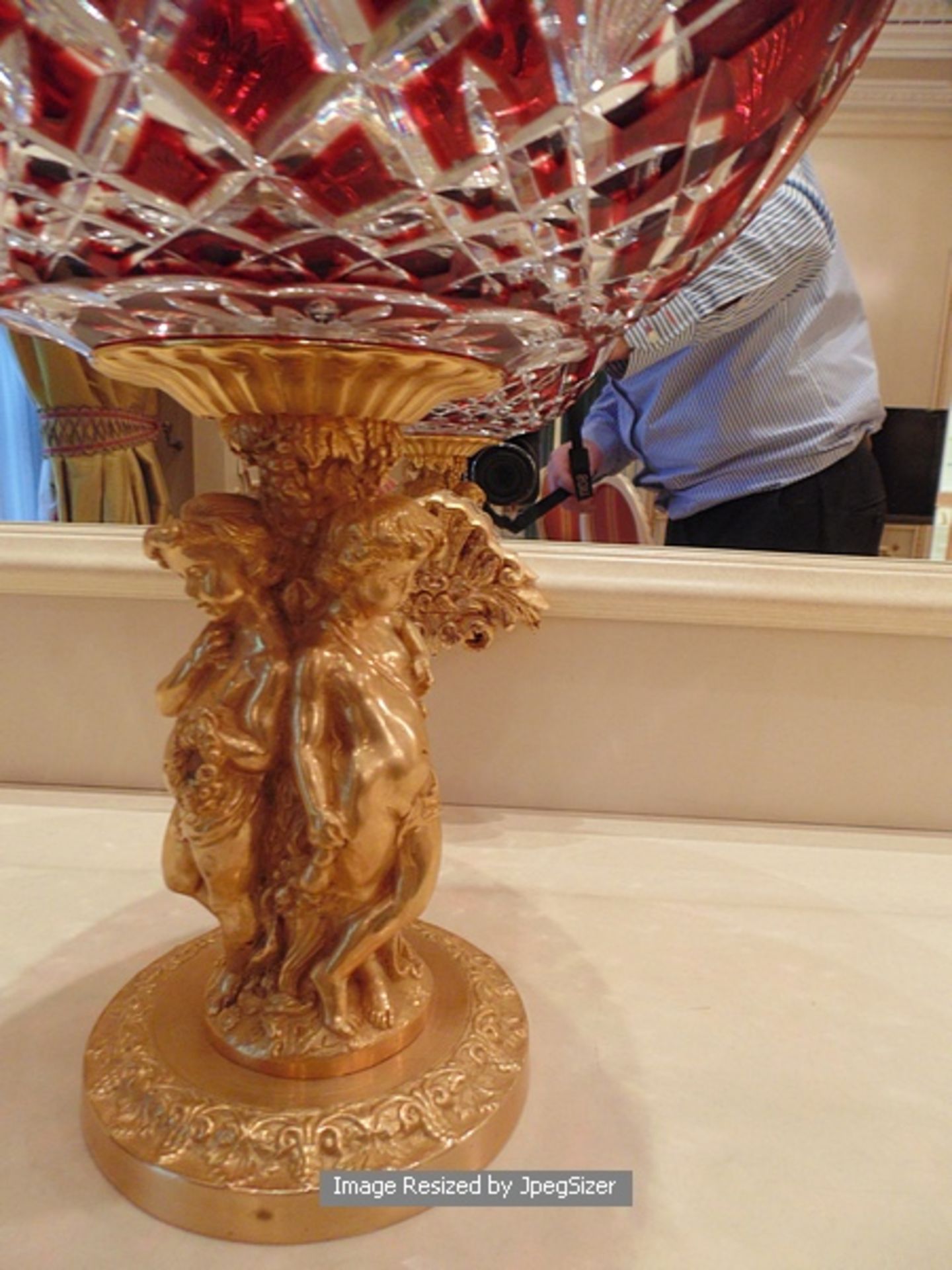 Baldi Home Jewels stunning ruby red and clear crystal scalloped cup bowl mounted on bronze figural - Image 2 of 4