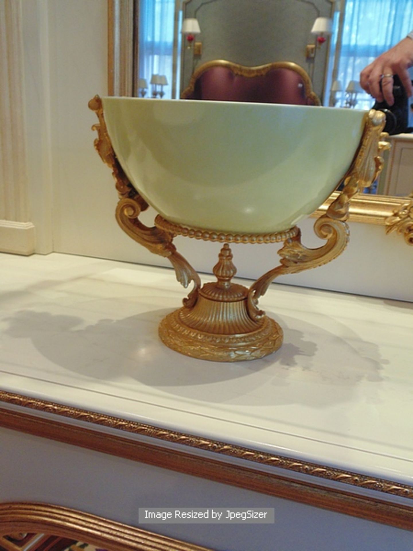 Baldi Home Jewels ceramic 230mm bowl mounted on a Dore bronze with 24ct. gold finish bowl stand