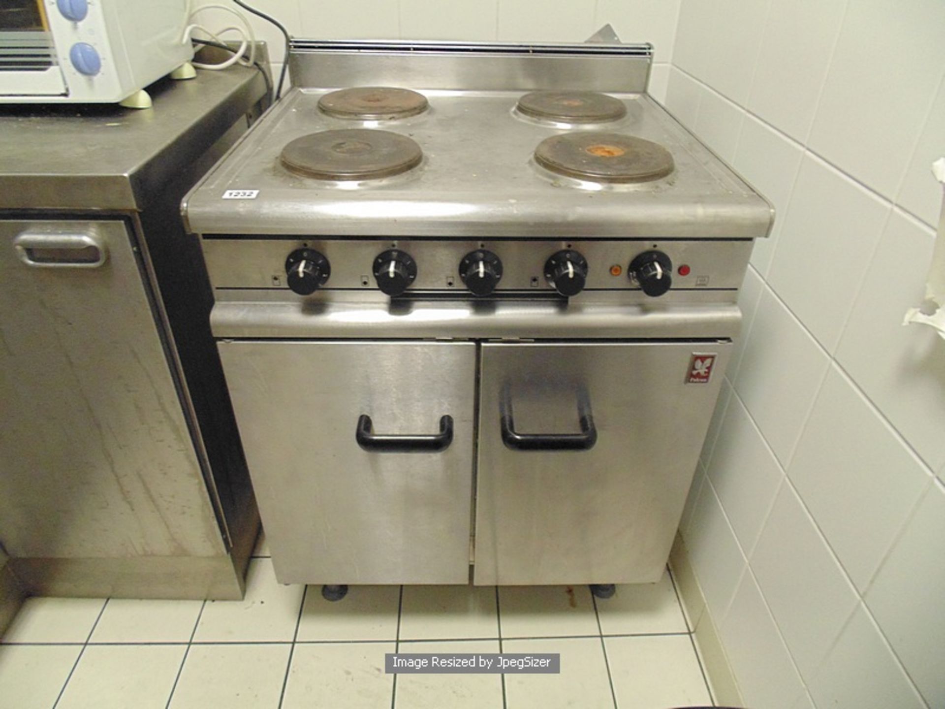 Falcon E350/30 350 Series electric four hotplate range 4 x high speed circular hotplates oven - Image 2 of 2