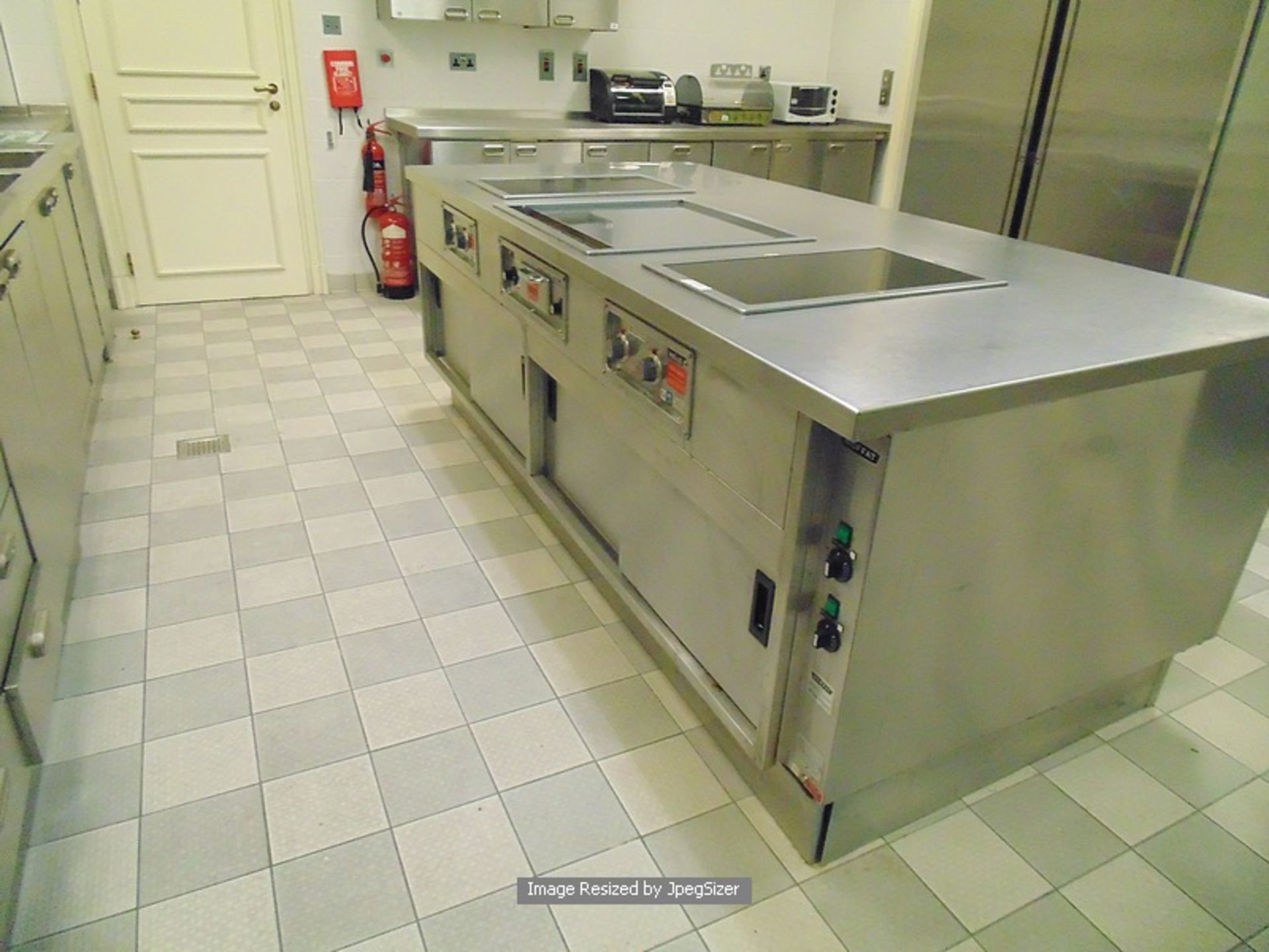 Stainless steel centre Island comprising of 2 x Wells Bloomfield HC2256EU built-in ceramic hotplates - Image 2 of 3