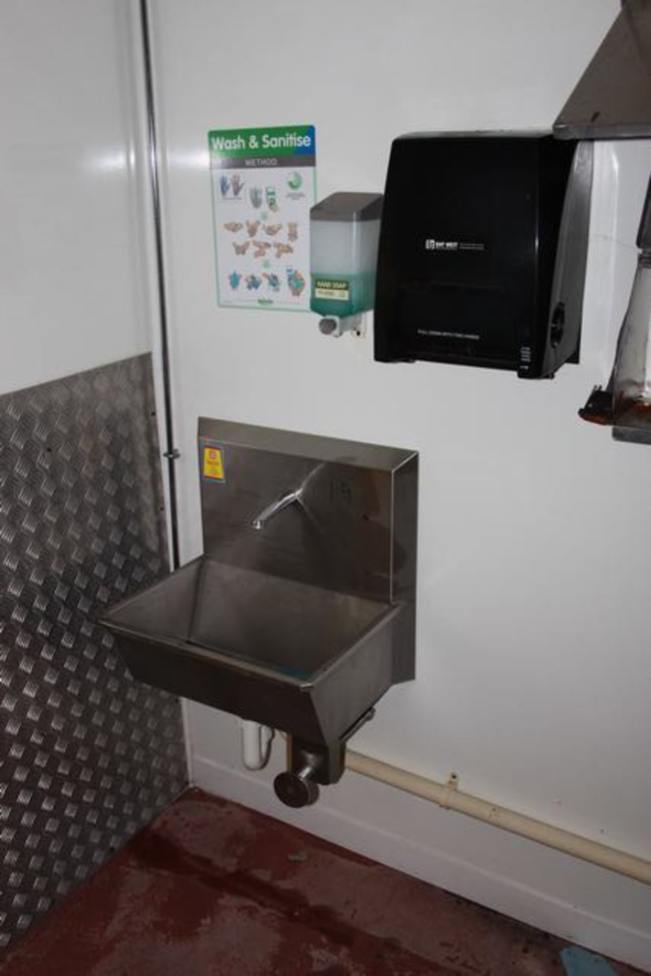 Stainless steel single station knee operated sink