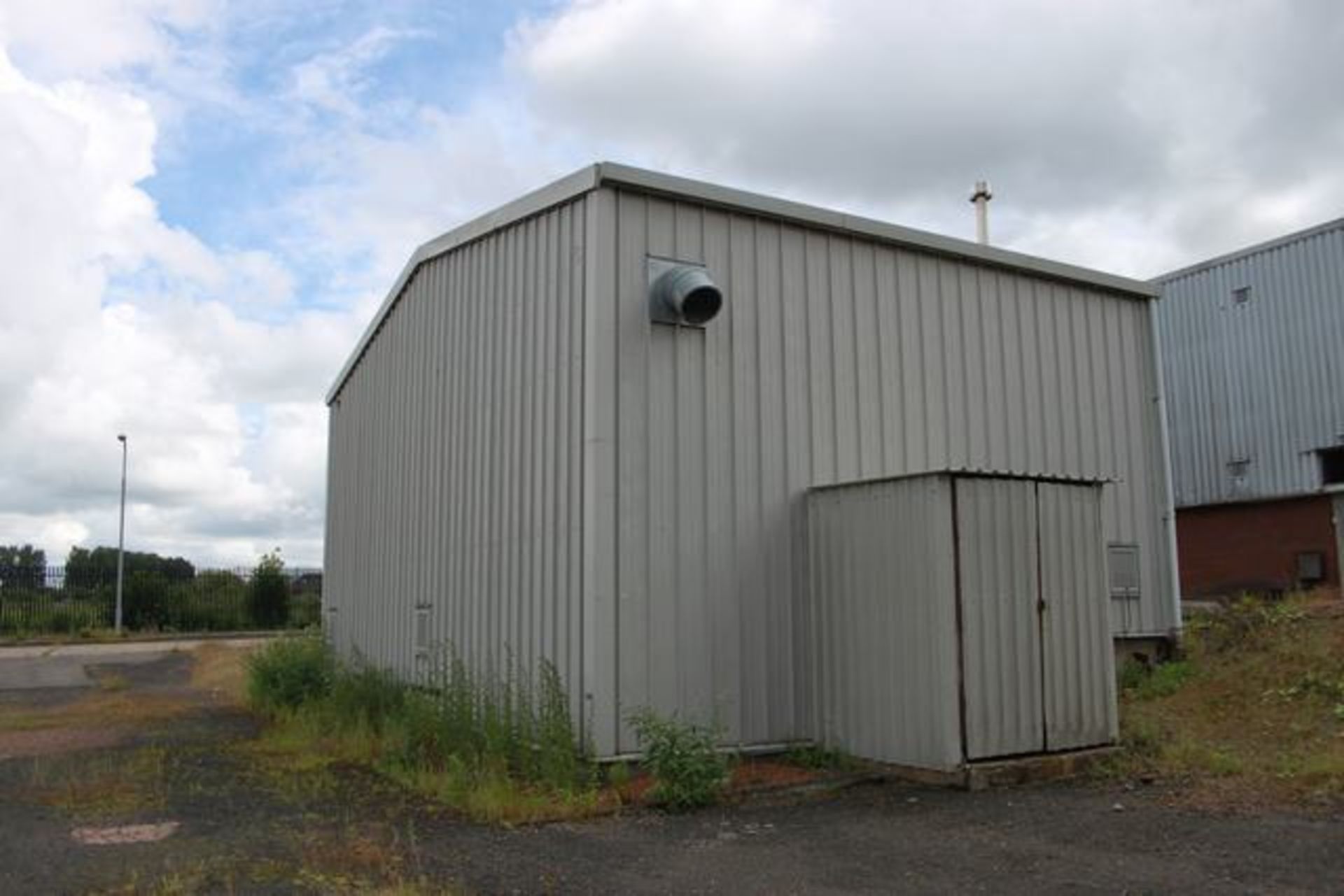 KOCH membrane systems effluent plant  in its own standalone portable 12m by 8m building - Image 11 of 11