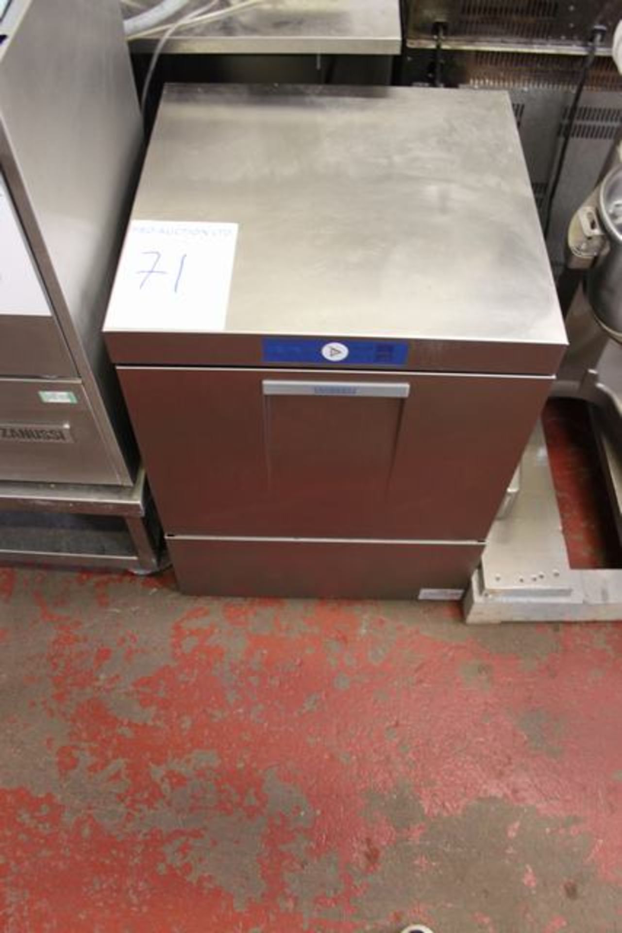 Hobart FX5-400-70n 20 racks/hr, under counter dishwasher 5.6kw, 600mm x 600mm x 820mm