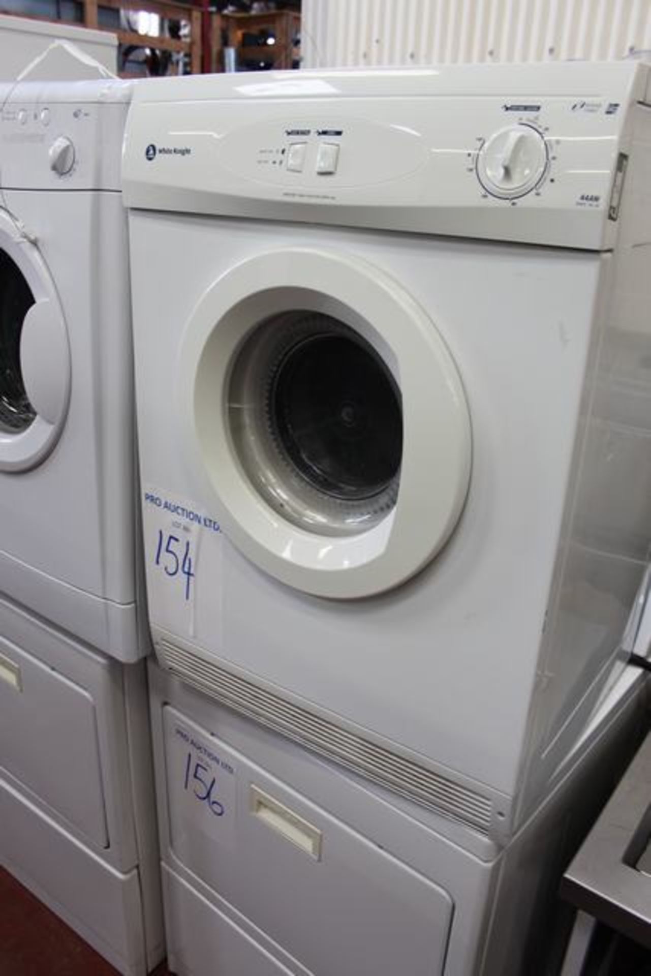 White Knight 444W 6kg tumble dryer