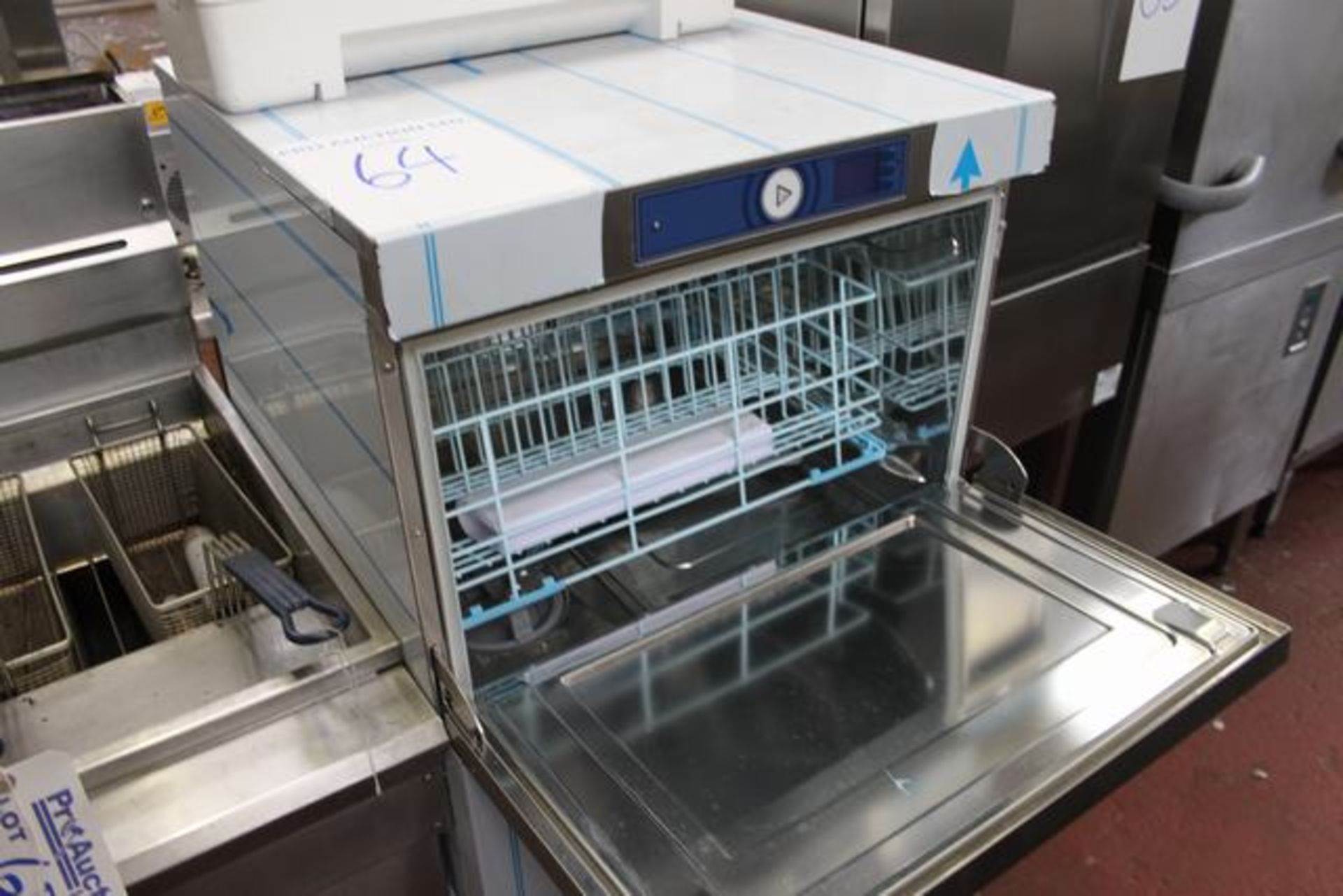 Hobart GXC-11A under counter glasswasher wash cycle time 60 - 90 - 120 seconds basket size 500 x - Image 2 of 2