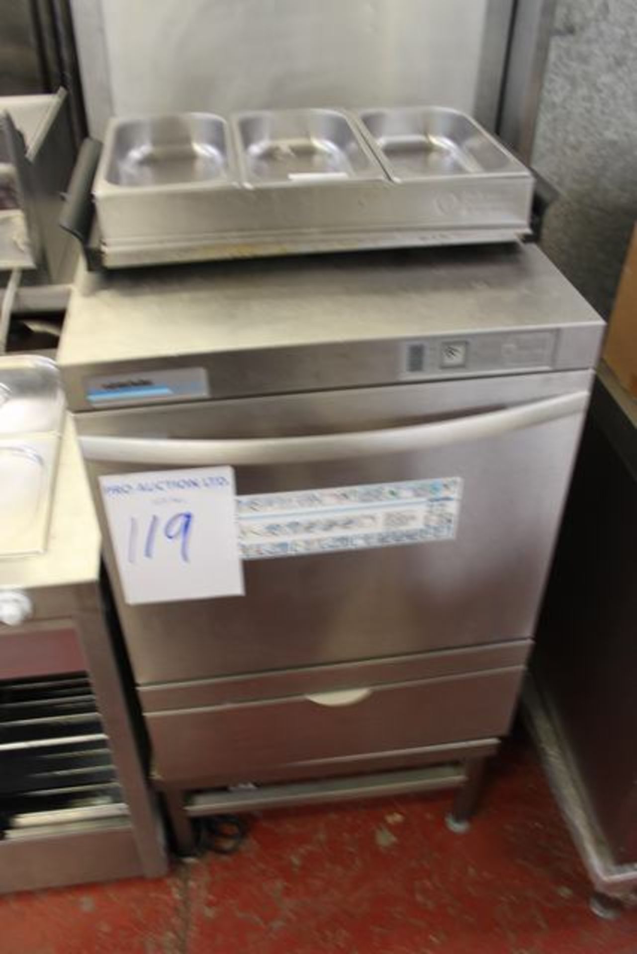 Winterhalter  GS302 under counter glass washer 3, 4  and 5 min wash cycles 500mm x 500mm basket