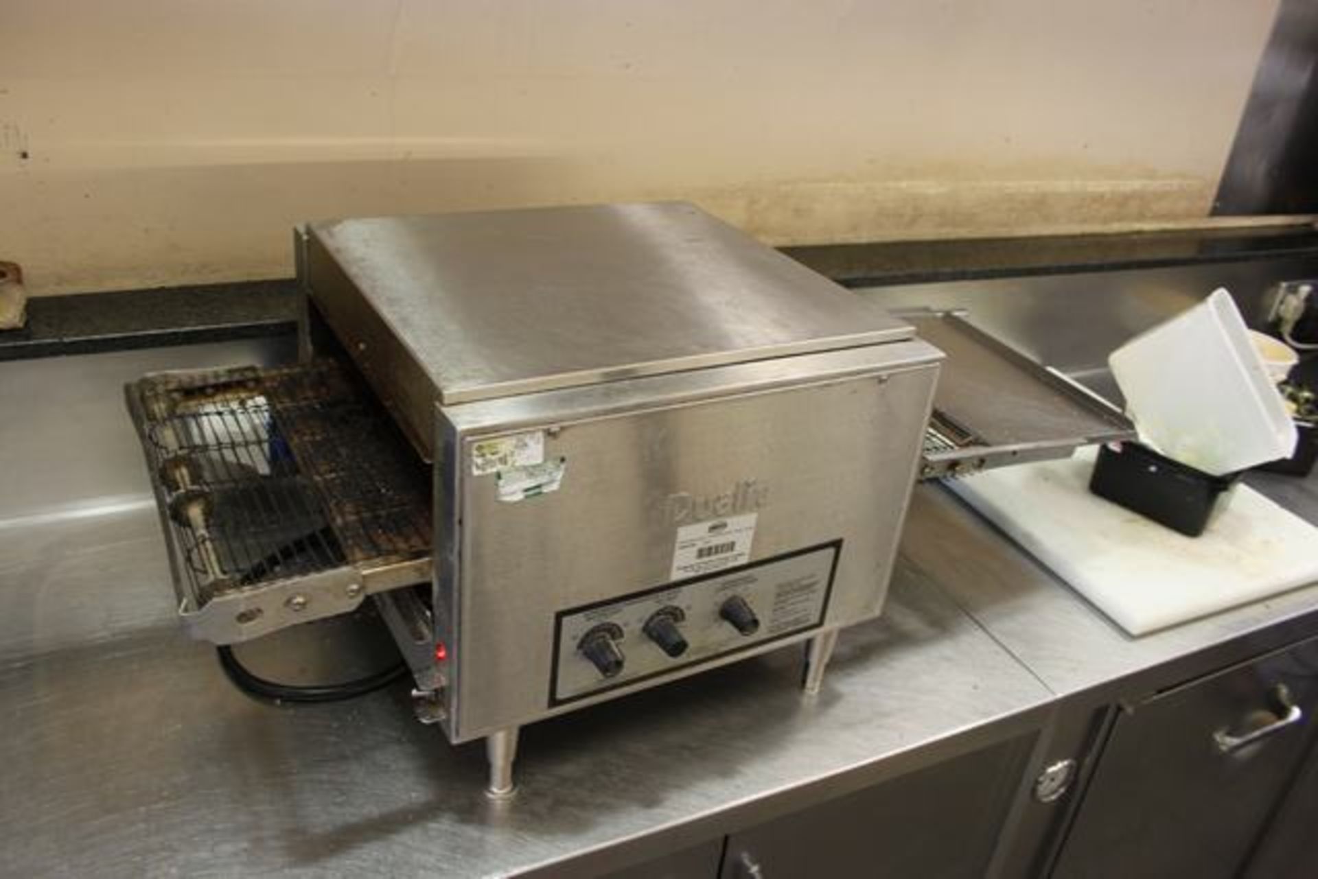 Dualit DCT2T  Conveyor Toaster 360 slices per hour stainless steel / black thermostatically