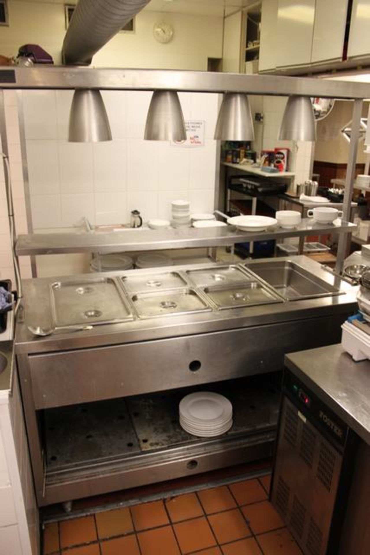 Victor Bains Marie Hot Cupboard robust and functional Bains Marie with open hot cupboard top level