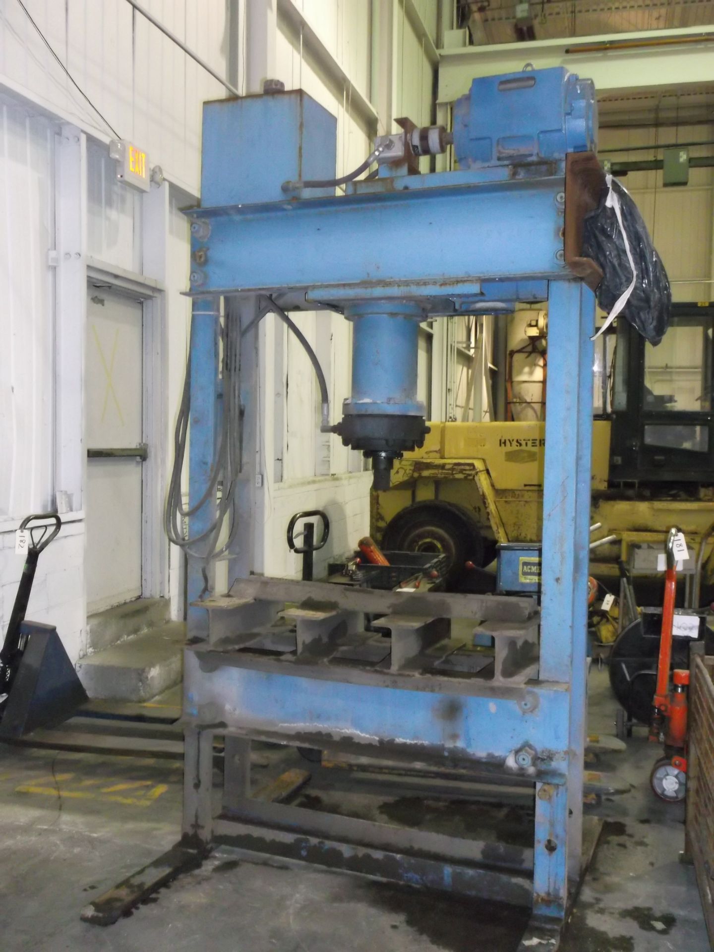 Heavy Duty Hydraulic Press; 100 ton Approx - Image 2 of 2