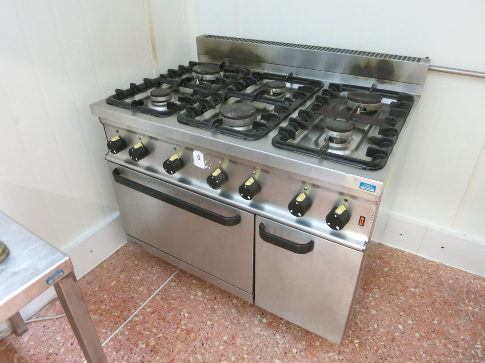 Figor oven range, 6 burner  [Asset #: 20001208]
LIFT OUT CHARGE  £10