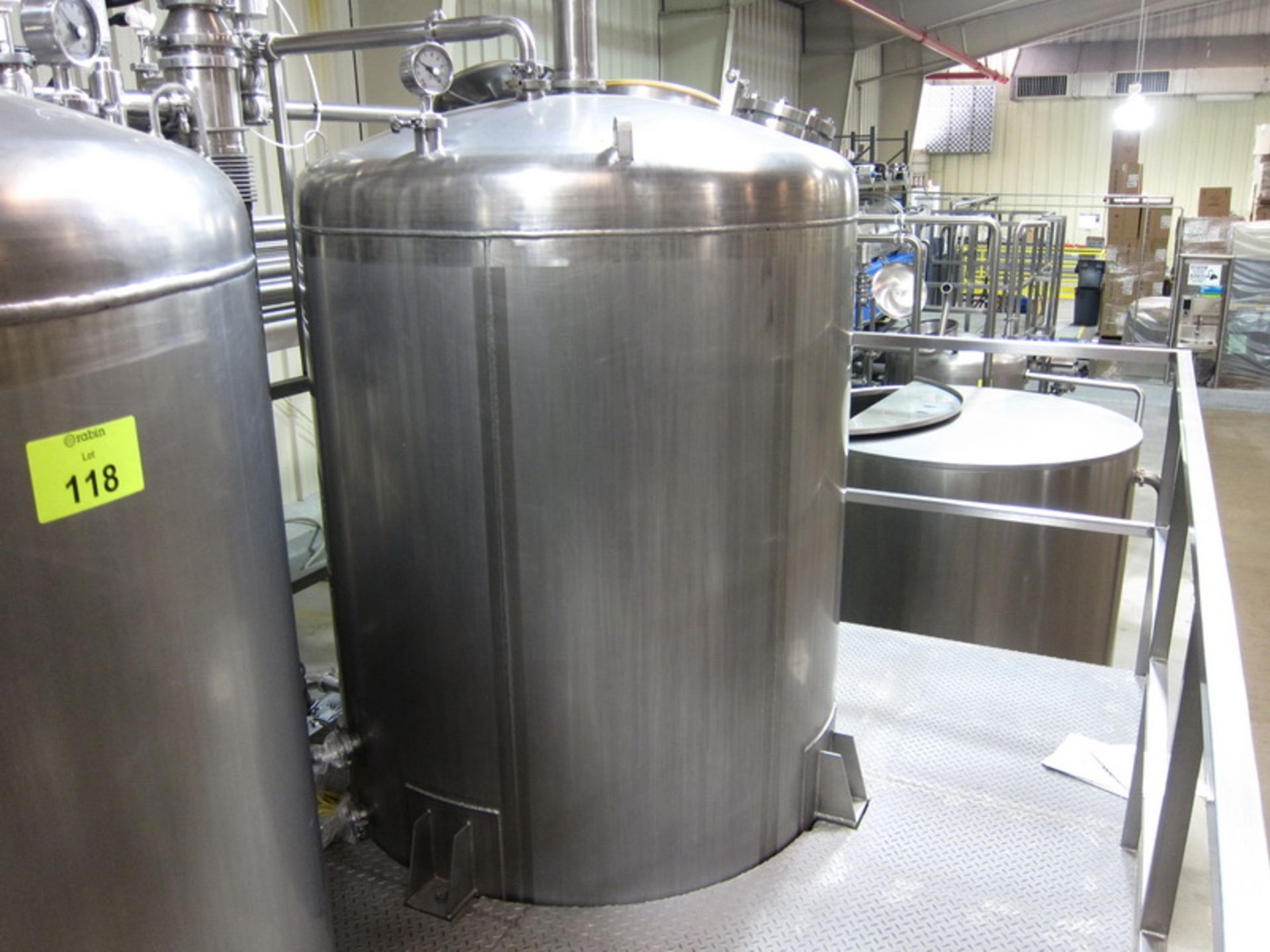 Double vacuum tanks, (2) vaccum SS dome bottom tanks, with, (SUBJECT TO BULK BID OF LOTS 103-118) - Image 17 of 19
