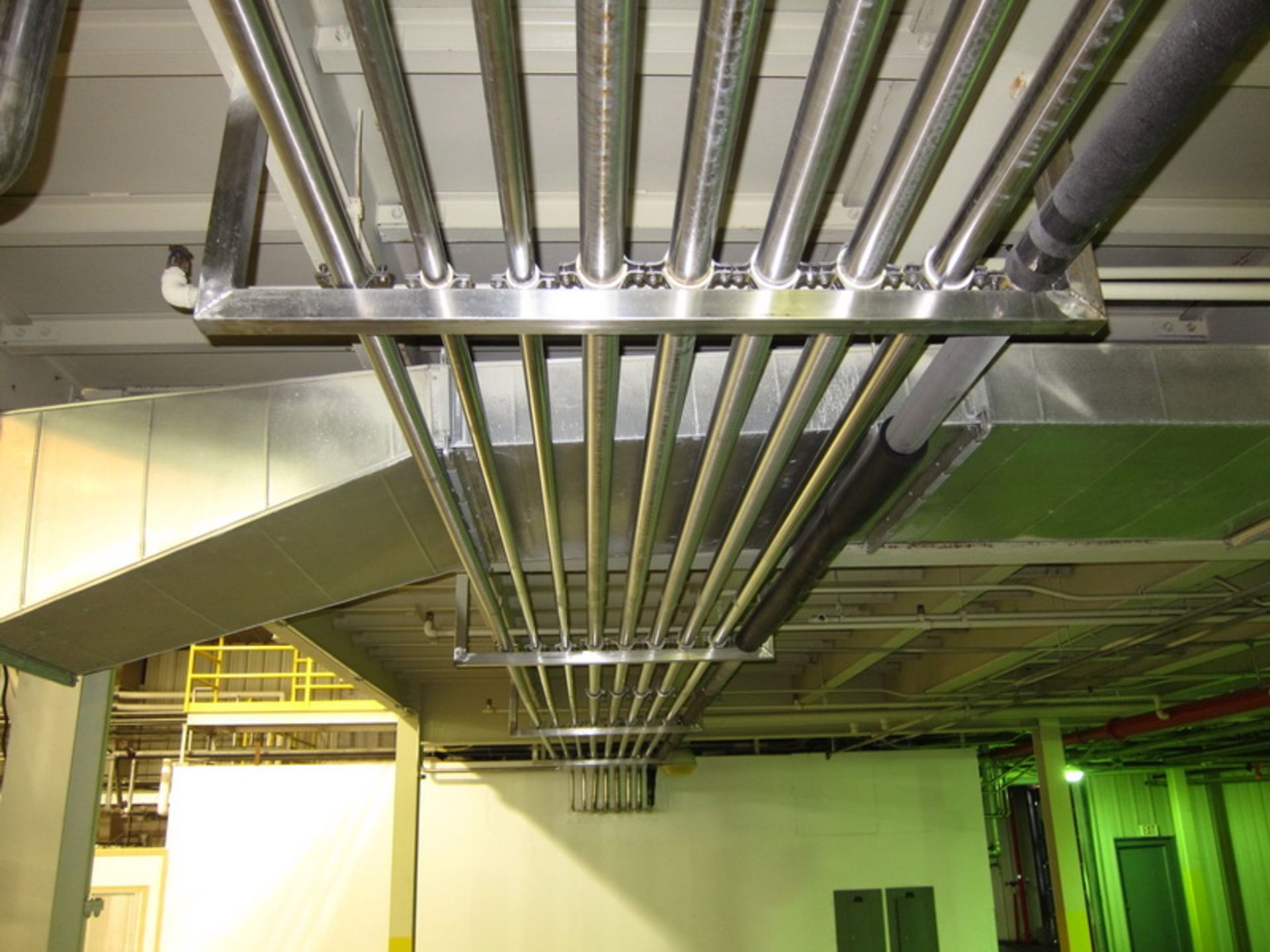 [Lot] Stainless pipework, located in process room includes: inline refractometer, (5) flow valves - Image 14 of 14