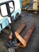 PALLET TRUCK