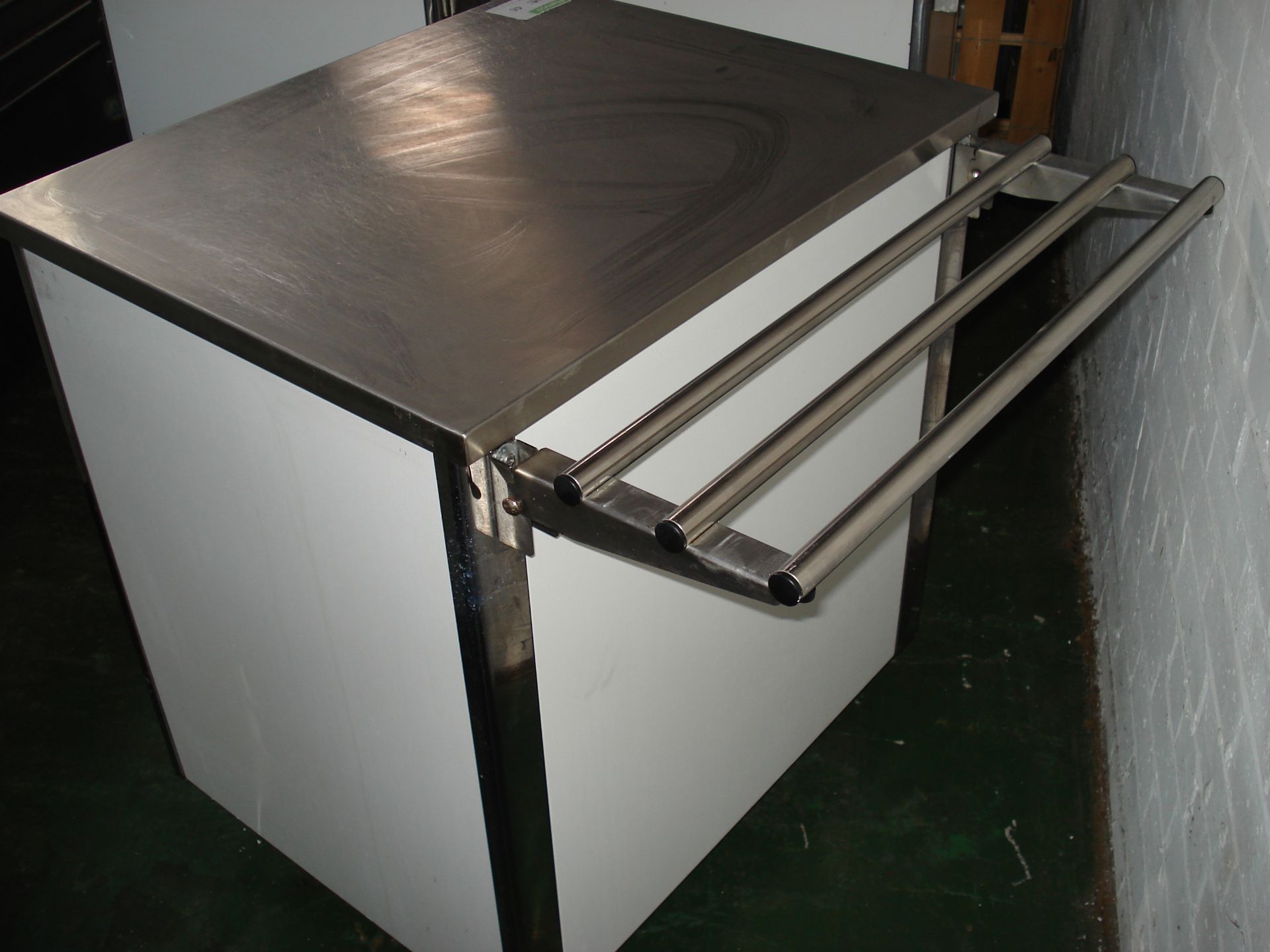MOFFAT CATERING WHEELED COUNTER/CUPBOARD - Image 2 of 2