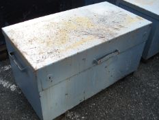 GREY METAL STORAGE BOX - LOCKED NO KEYS