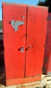 2 DOOR LOCKABLE CABINET