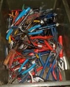 Various pliers + wire cutters (plastic tray not included)