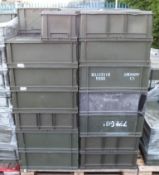 32x Stackable boxes (approx)