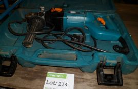 Makita 8406C corded drill + case