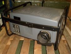 Barco R900 1031 LCD projector