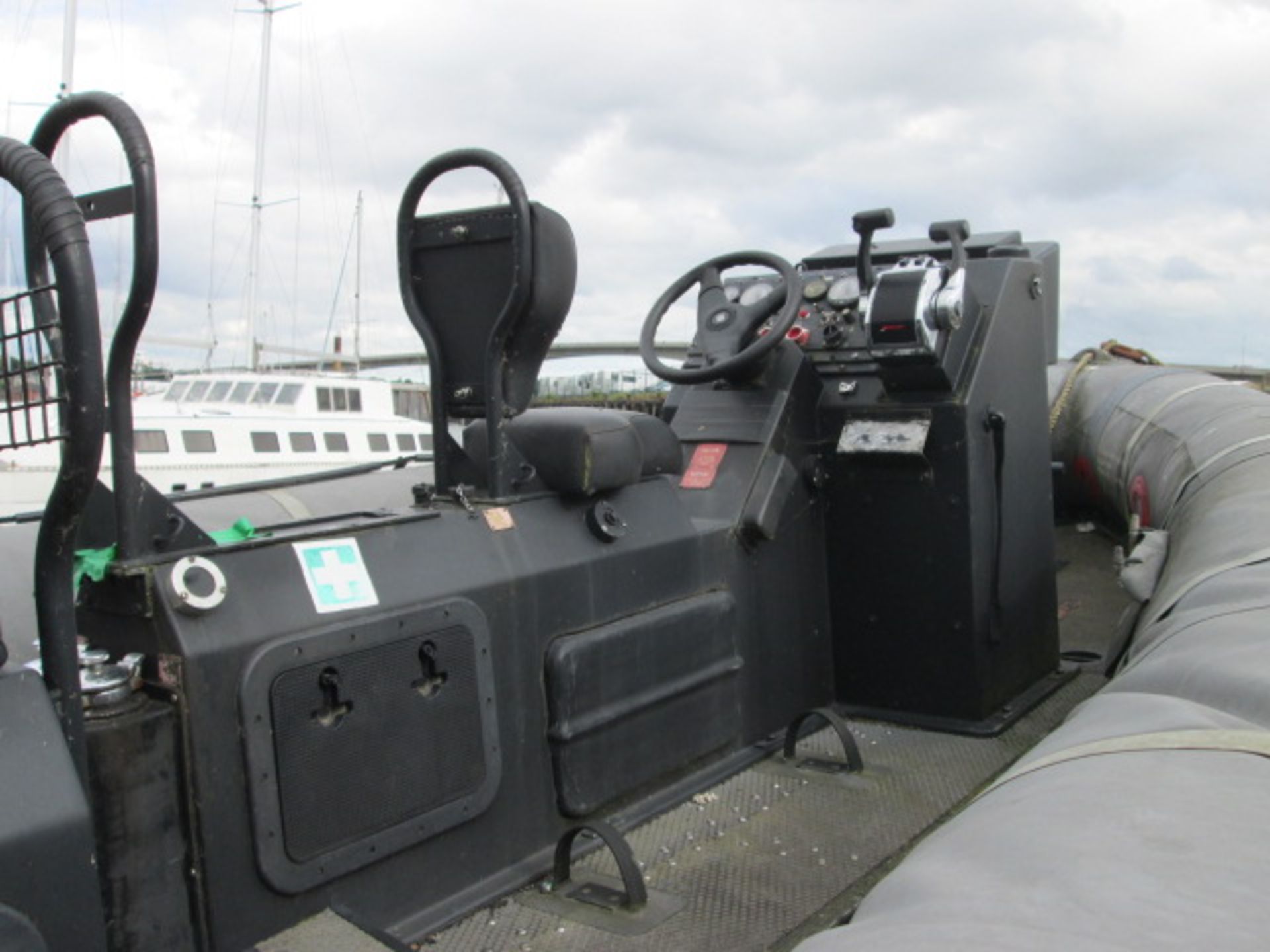 Artic 28" Rib Boat located in Southampton - Image 6 of 8