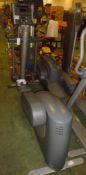 Life fitness 95XI cross trainer