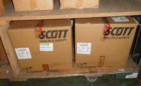 2 boxes of 10x Scott dust masks size medium
