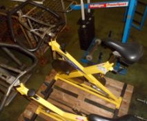 Life Fitness LeMond Revmaster exercise bike (missing pedals)
