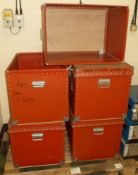 5x Storage boxes