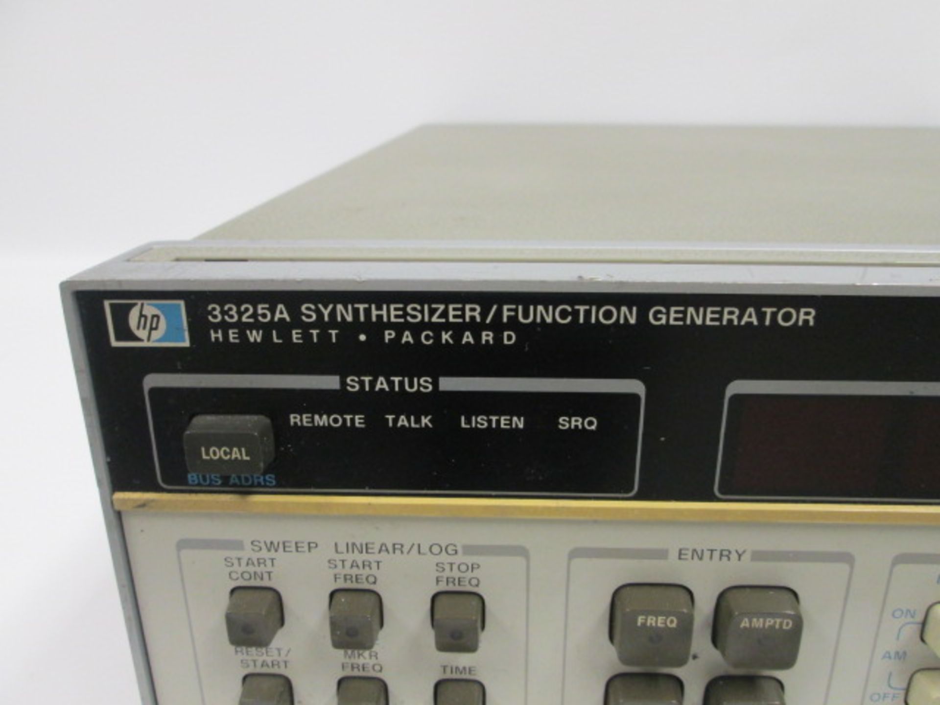 HP 3325A SYNTHESIZER/FUNCTION GENERATOR - Image 3 of 5