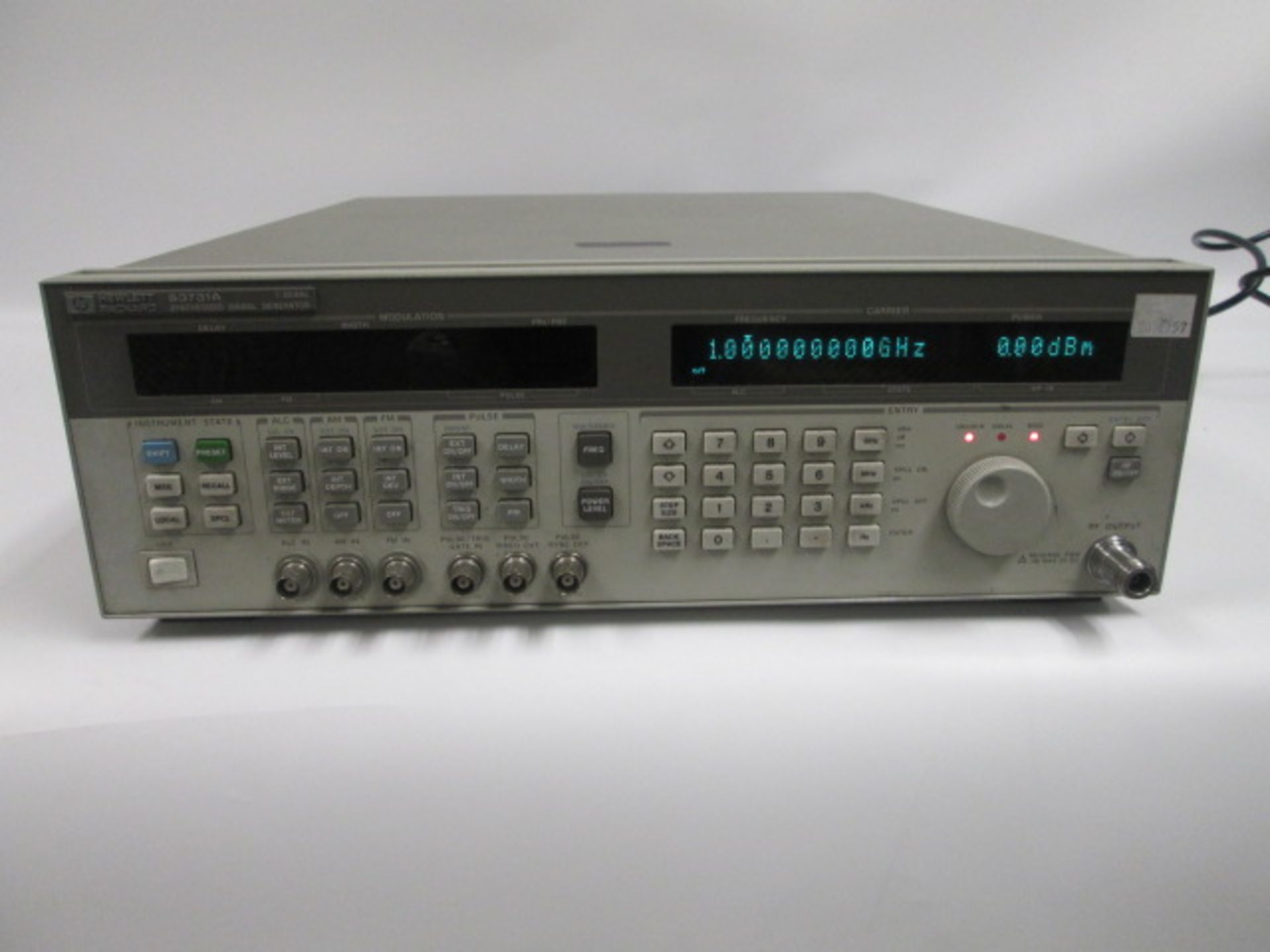 HP SYNTHESIZED SIGNAL GENERATOR 83731A - Image 4 of 4
