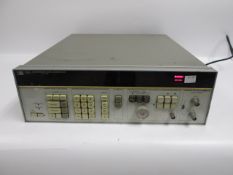 HP 3335A SYNTHESIZER/LEVEL GENERATOR
