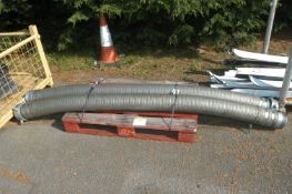 2x Pipe/Hose Assembly