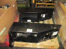 2x Front bumper assembly parts - NSN 2540-99-131-1700