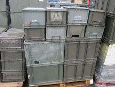 Approx 20x Storage Containers