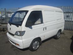 MAG INTERNATIONAL VAN MANUAL LHD PETROL 2003