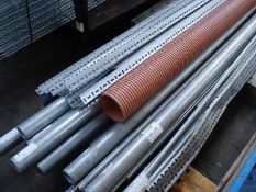 MIXED PLASTIC AND METAL PIPEWORK VARIETY OF LENGTHS FROM 10FT