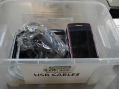 Box of 14 assorted SAMSUNG mobile phones.C545