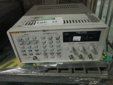 FLUKE PM5420 TV SIGNAL GENERATOR PAL PLUS