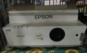 Epson EMP-6100 LCD Projector