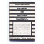 Benjamin, Ursprung des dt. Trauerspiels
Benjamin, W. Ursprung des deutschen Trauerspiels. Berlin,