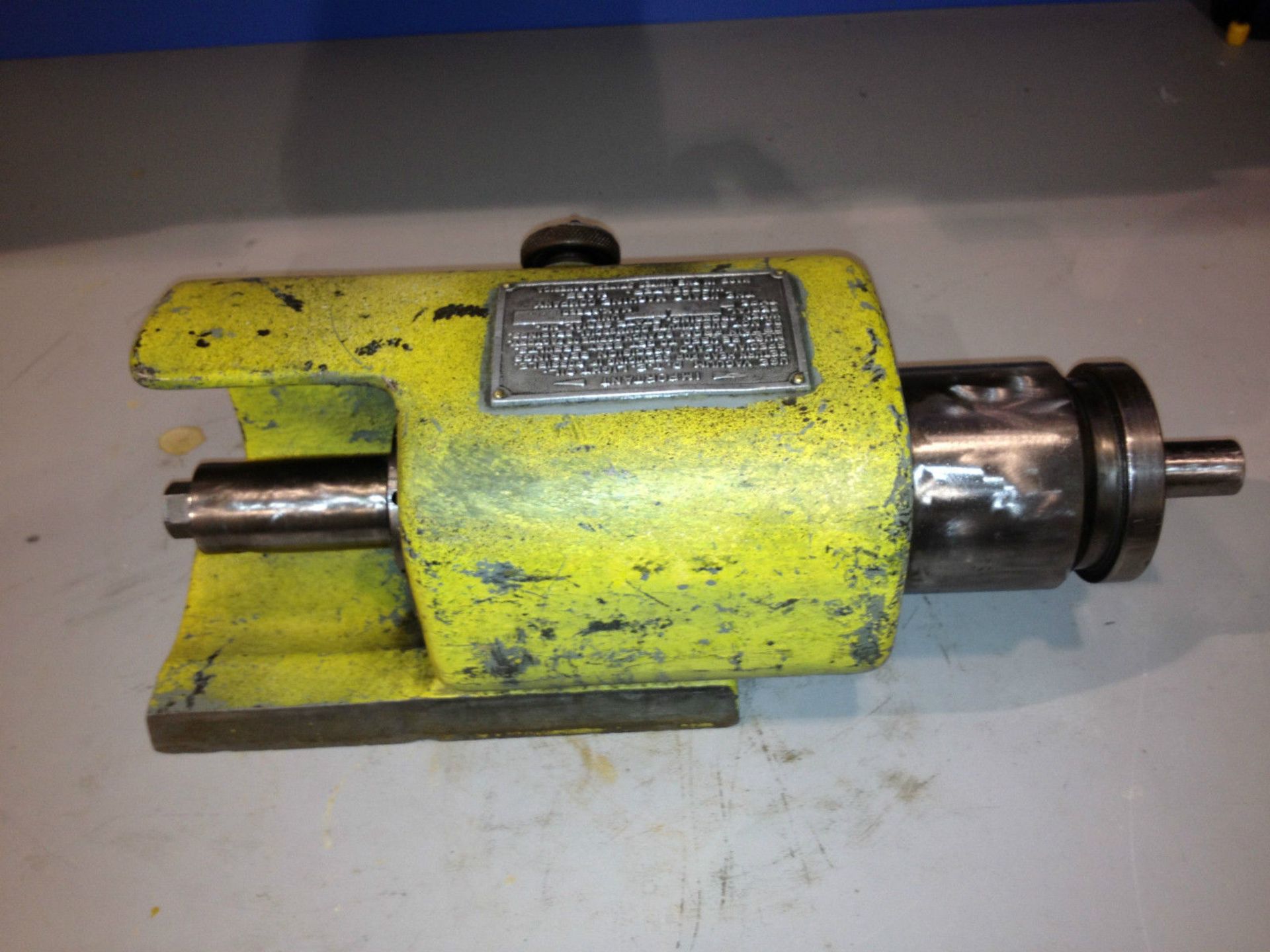 Heald Red Head Grinding Spindle Type  45 -1ARPM 15,500 - Image 2 of 2