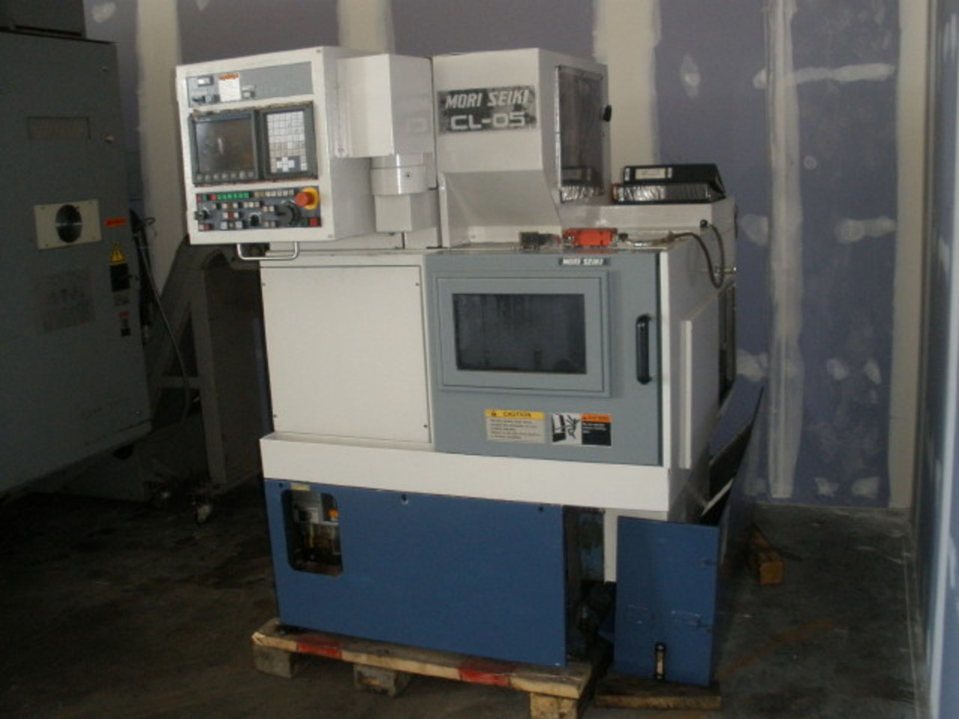 Mori Seiki CL-05 CNC Lathe 1MC 521Control, With Automatic Parts Loader/Unloader. - Image 3 of 8