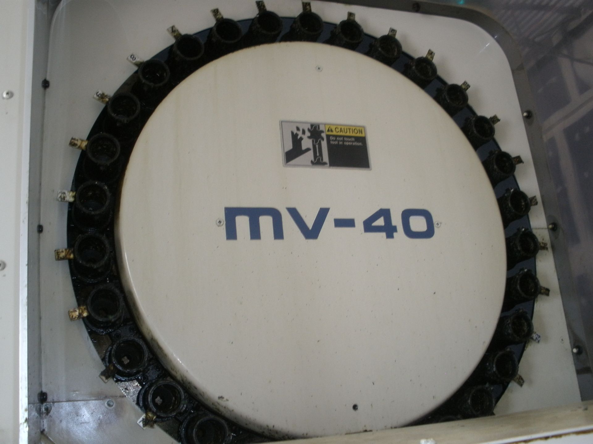 Mori Seiki MV-40B CNC Mill Fanuc OMC Control,Chip Conveyor ,Pallet Changer W/ Video - Image 11 of 16