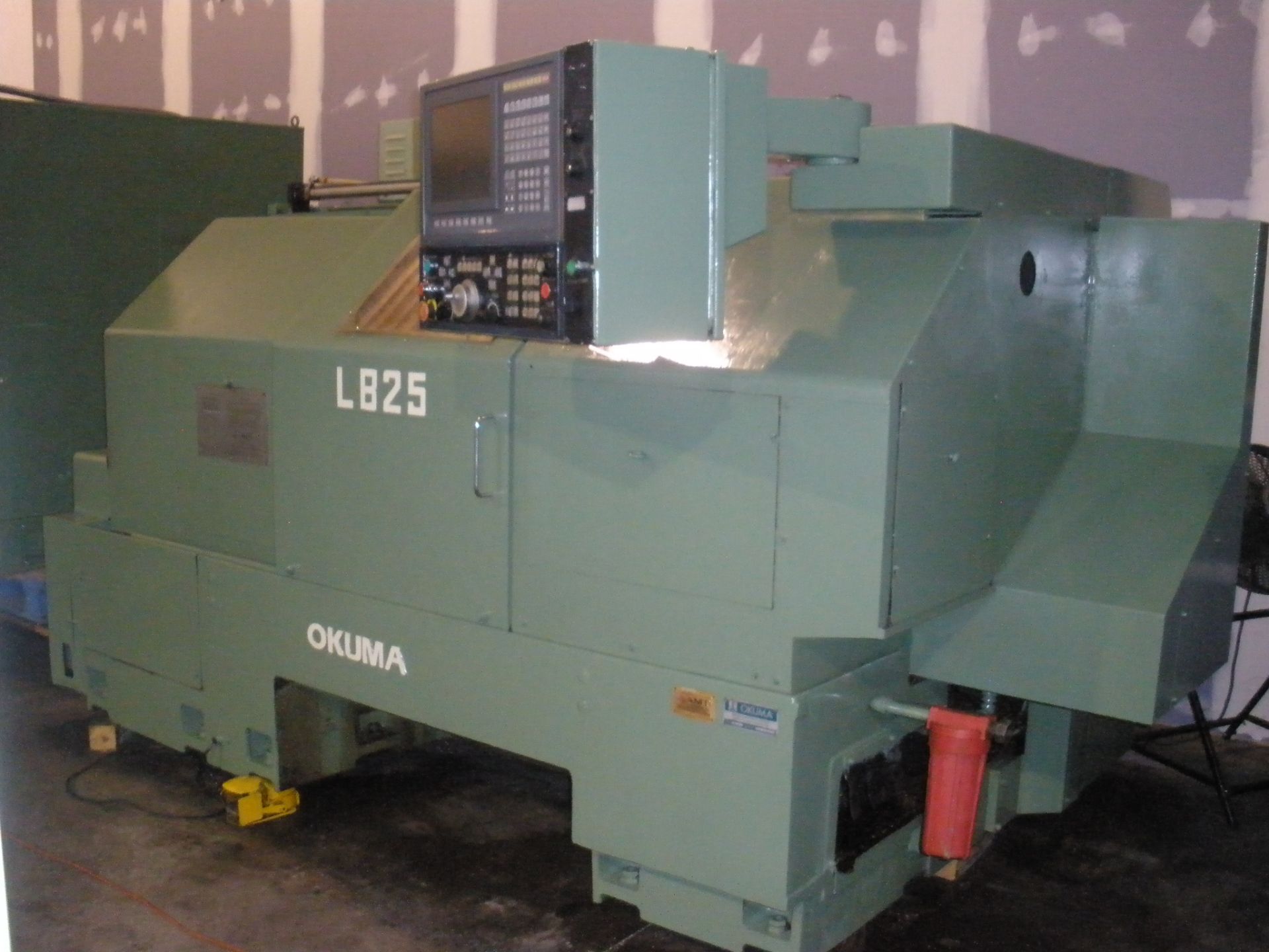 1995 Okuma LB-25 CNC Lathe OSP-502OL Chip Conveyor W/ Video - Image 2 of 12